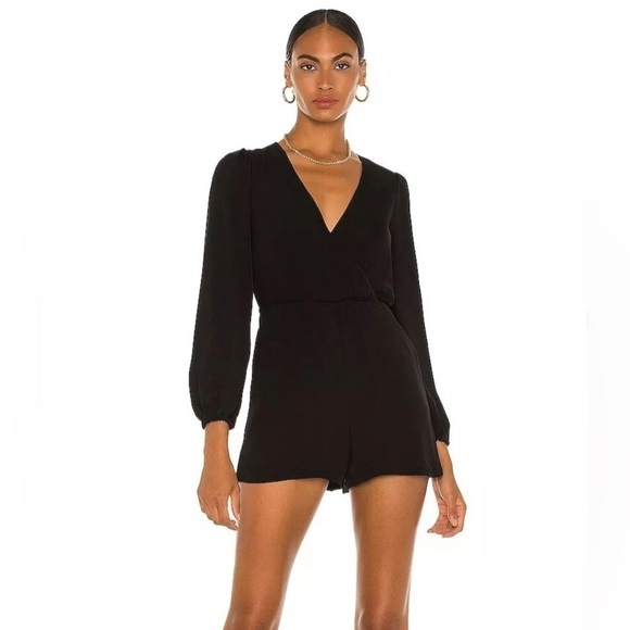 Alice + Olivia Pants - Alice + Olivia Women’s 14 Black Sinclair V-Neck Long-Sleeved Romper - NWT!